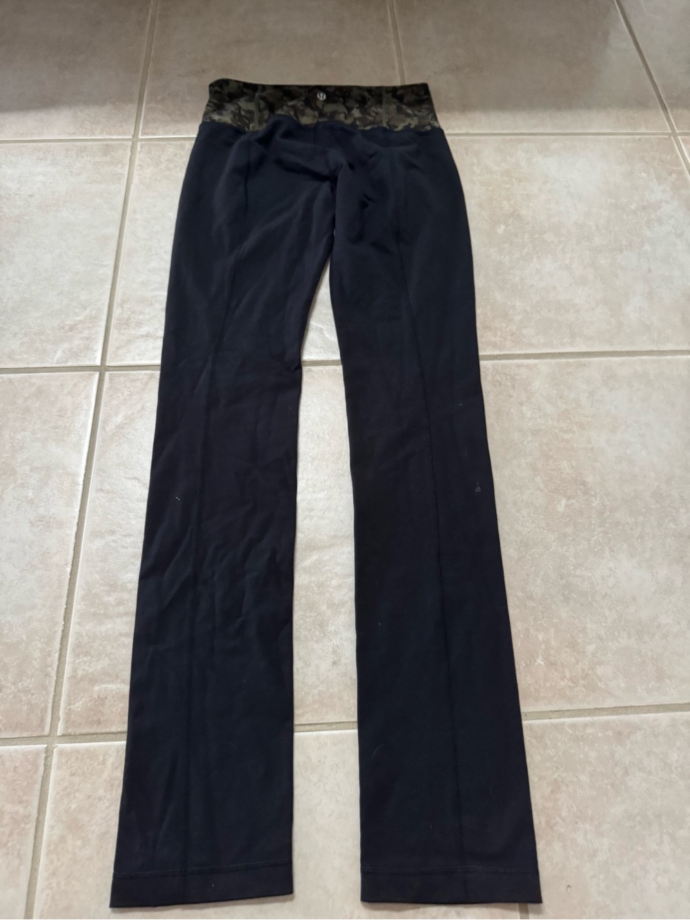 lululemon athletica Black Yoga Pants with Olive Camo Waistband